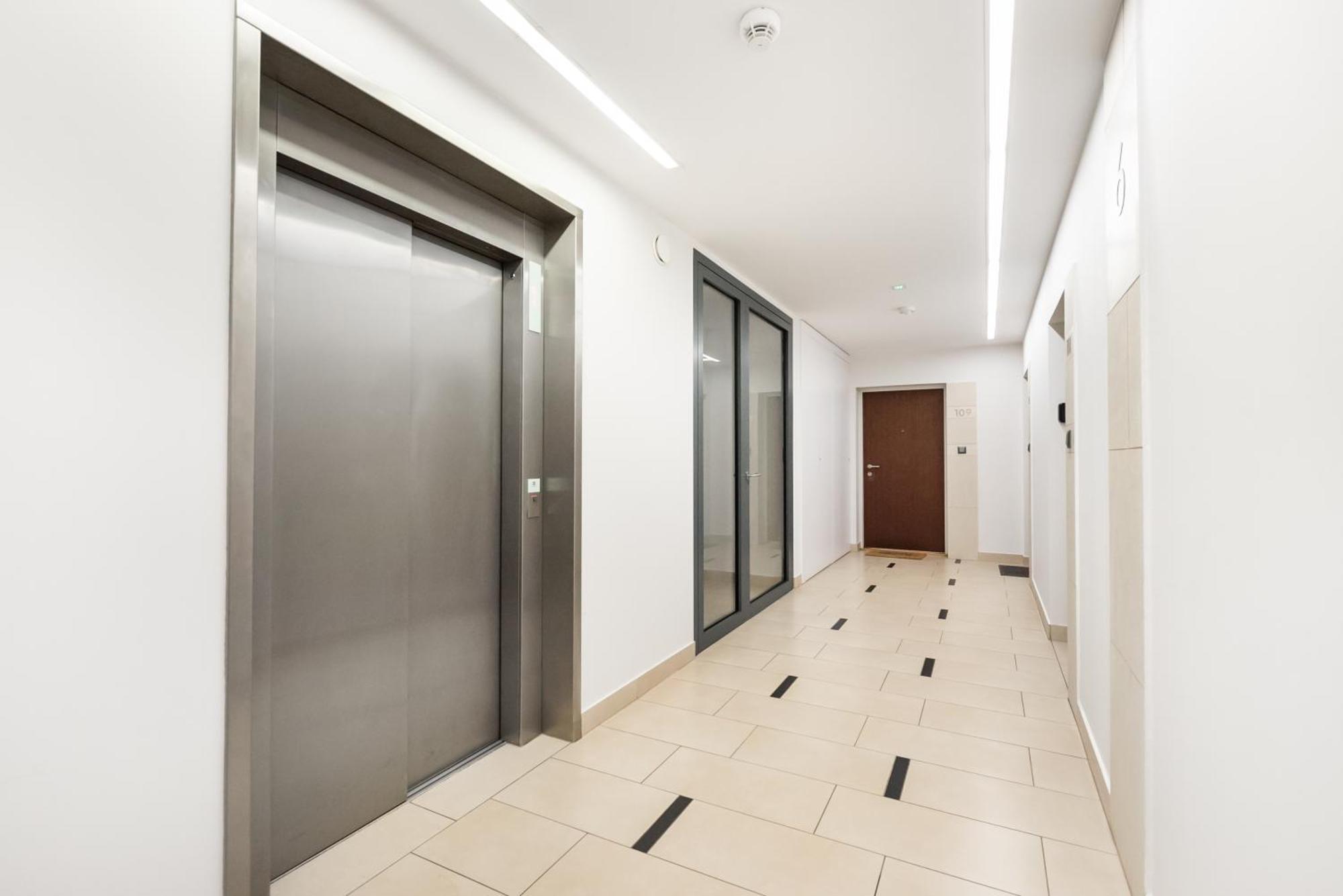 Business Mokotow Park 111 Apartment Warschau Buitenkant foto